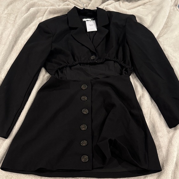 DANIELLE BERNSTEIN Dresses & Skirts - DANIELLE BERNSTEIN Black Long Sleeve Dress